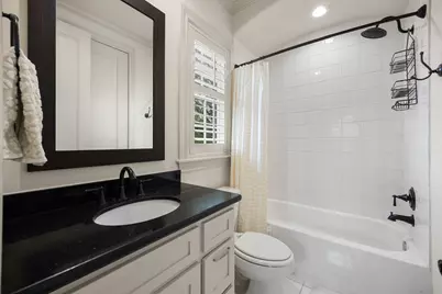 310 W Bell Street, Houston, TX 77019 - Photo 36