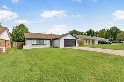 7214 Plover Circle, Texas City, TX 77591 - Photo 2