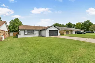 7214 Plover Cir, Texas City, TX 77591 - Photo 2