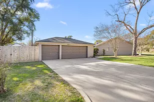 11403 Cold Spring Dr, Houston, TX 77043 - Photo 36