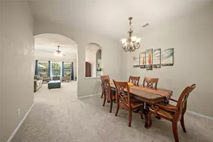 880 Falling Springs Ln, League City, TX 77573 - Photo 4