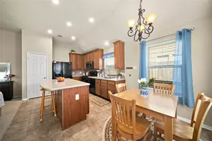 880 Falling Springs Ln, League City, TX 77573 - Photo 14