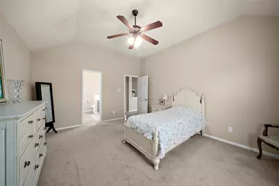880 Falling Springs Lane, League City, TX 77573 - Photo 16