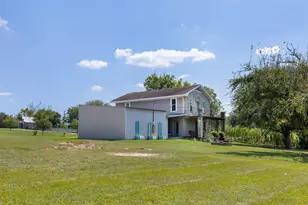 10415 McKnight Rd, Brenham, TX 77833 - Photo 4