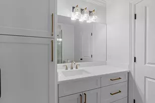 5042 Briarbend Dr, Houston, TX 77035 - Photo 24