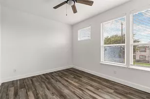 8121 Grandview St, Houston, TX 77051 - Photo 16