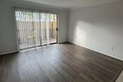 8423 Hearth Drive #3, Houston, TX 77054 - Photo 4