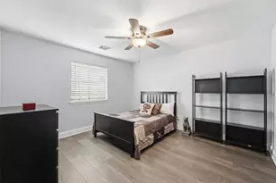 1433 Cottage Cove Ct, Seabrook, TX 77586 - Photo 14