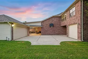 3602 Lindhaven Dr, Pearland, TX 77584 - Photo 8