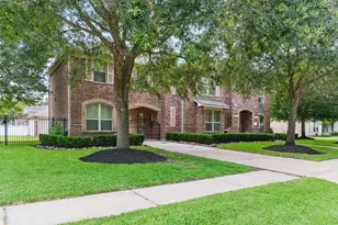 3602 Lindhaven Dr, Pearland, TX 77584 - Photo 4