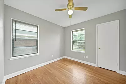9953 Mango St, Houston, TX 77075 - Photo 14