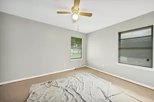 9953 Mango St, Houston, TX 77075 - Photo 12
