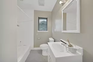 9953 Mango St, Houston, TX 77075 - Photo 8