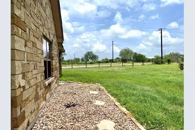 10391 Highway 359 #B, Orange Grove, TX 78372 - Photo 2