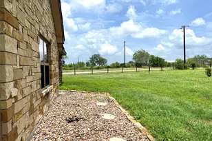 10391 Hwy 359, Orange Grove, TX 78372 - Photo 2