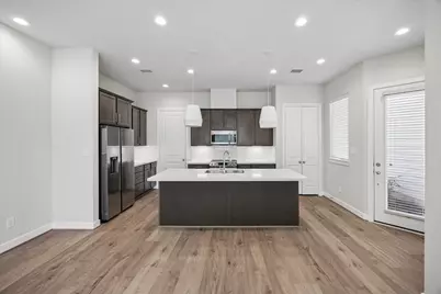 5914 Haring Lane, Houston, TX 77091 - Photo 2