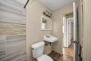 5018 Northridge Dr, Houston, TX 77033 - Photo 20