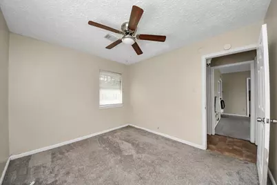 5018 Northridge Drive, Houston, TX 77033 - Photo 12