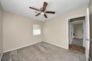 5018 Northridge Dr, Houston, TX 77033 - Photo 12