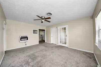 5018 Northridge Drive, Houston, TX 77033 - Photo 22
