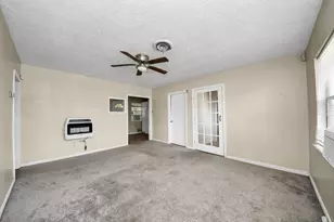5018 Northridge Dr, Houston, TX 77033 - Photo 22