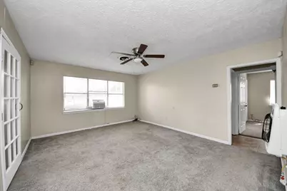 5018 Northridge Drive, Houston, TX 77033 - Photo 24