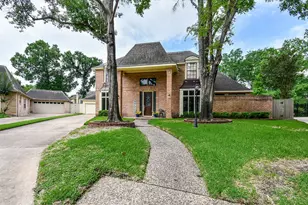 755 Last Arrow Dr, Houston, TX 77079 - Photo 2