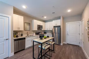 1620 Oak Tree Dr, Houston, TX 77080 - Photo 2