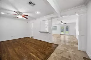 5019 Kinglet St, Houston, TX 77035 - Photo 8