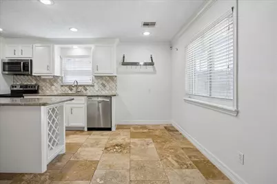 5019 Kinglet Street, Houston, TX 77035 - Photo 12