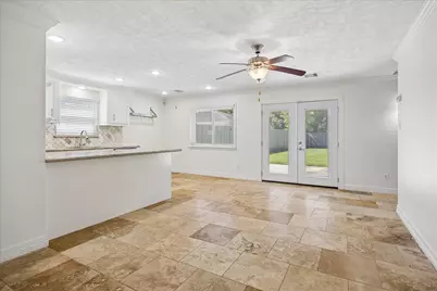 5019 Kinglet Street, Houston, TX 77035 - Photo 8