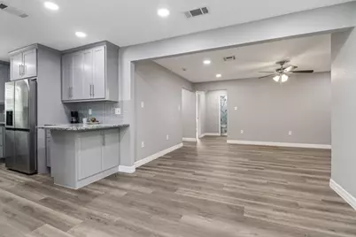 16820 Laurelwood Drive, Channelview, TX 77530 - Photo 10