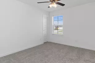 1234 Sandy Shore Ln, Iowa Colony, TX 77583 - Photo 4