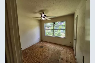 5535 Flamingo Drive, Houston, TX 77033 - Photo 2