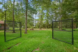 611 Parthenon Pl, New Caney, TX 77357 - Photo 2