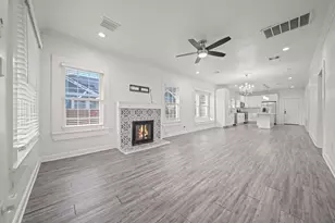 5711 Sherman St, Houston, TX 77011 - Photo 2