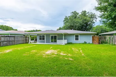 1925 14th Avenue N, Texas City, TX 77590 - Photo 22