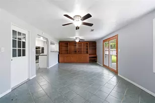 1925 14th Ave N, Texas City, TX 77590 - Photo 8