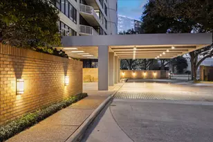14 Greenway Plz, Houston, TX 77046 - Photo 22