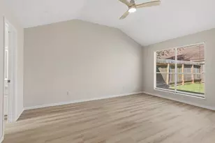 2210 Trail W St, Sugar Land, TX 77478 - Photo 18