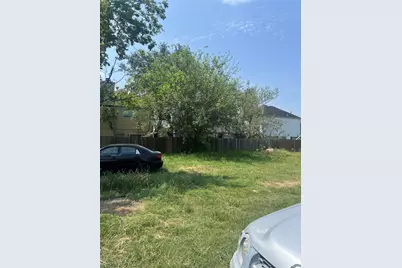 7050 Inwood Park Drive, Houston, TX 77088 - Photo 2