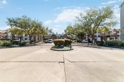 1330 Old Spanish Trail #2114, Houston, TX 77054 - Photo 2
