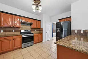 12214 Doe Meadow Dr, Stafford, TX 77477 - Photo 16