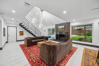 14919 Woodthorpe Lane, Houston, TX 77079 - Photo 20