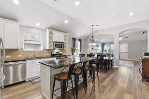 23 Garden Grove Dr, Manvel, TX 77578 - Photo 10