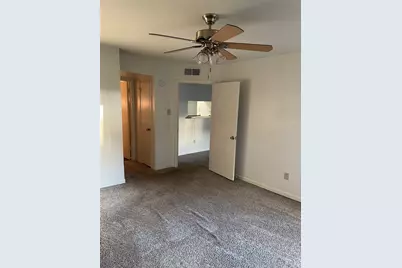 8419 Hearth Drive #7, Houston, TX 77054 - Photo 4