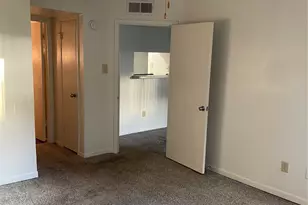 8419 Hearth Dr, Houston, TX 77054 - Photo 4