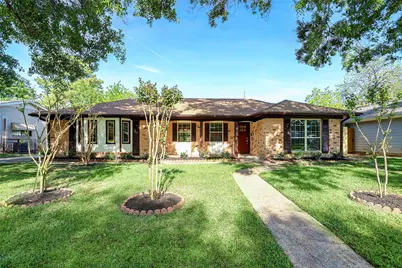 4134 Hill Oak Drive, Houston, TX 77092 - Photo 1