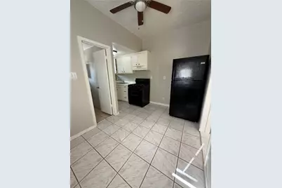 1611 Common Street #1, Houston, TX 77009 - Photo 1
