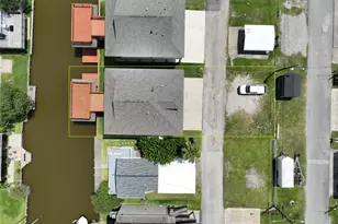 18 Edgewater, Bayou Vista, TX 77563 - Photo 2